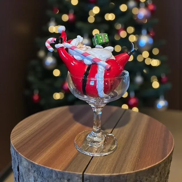 holiday-whimsy20260521172105403135